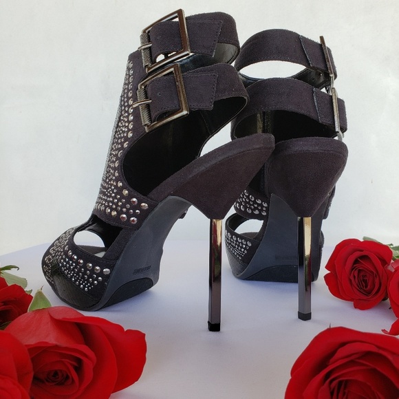 Fergie Studded Platform Sandal - Picture 3 of 6